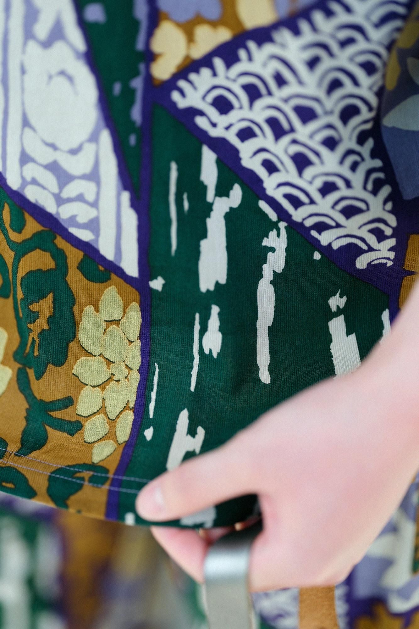 高島縮 40/40 風靡（ふうび） 上／金銀襴緞子等縫合せ（きんぎんらんどんすとうぬいあわせ）写し（うつし）