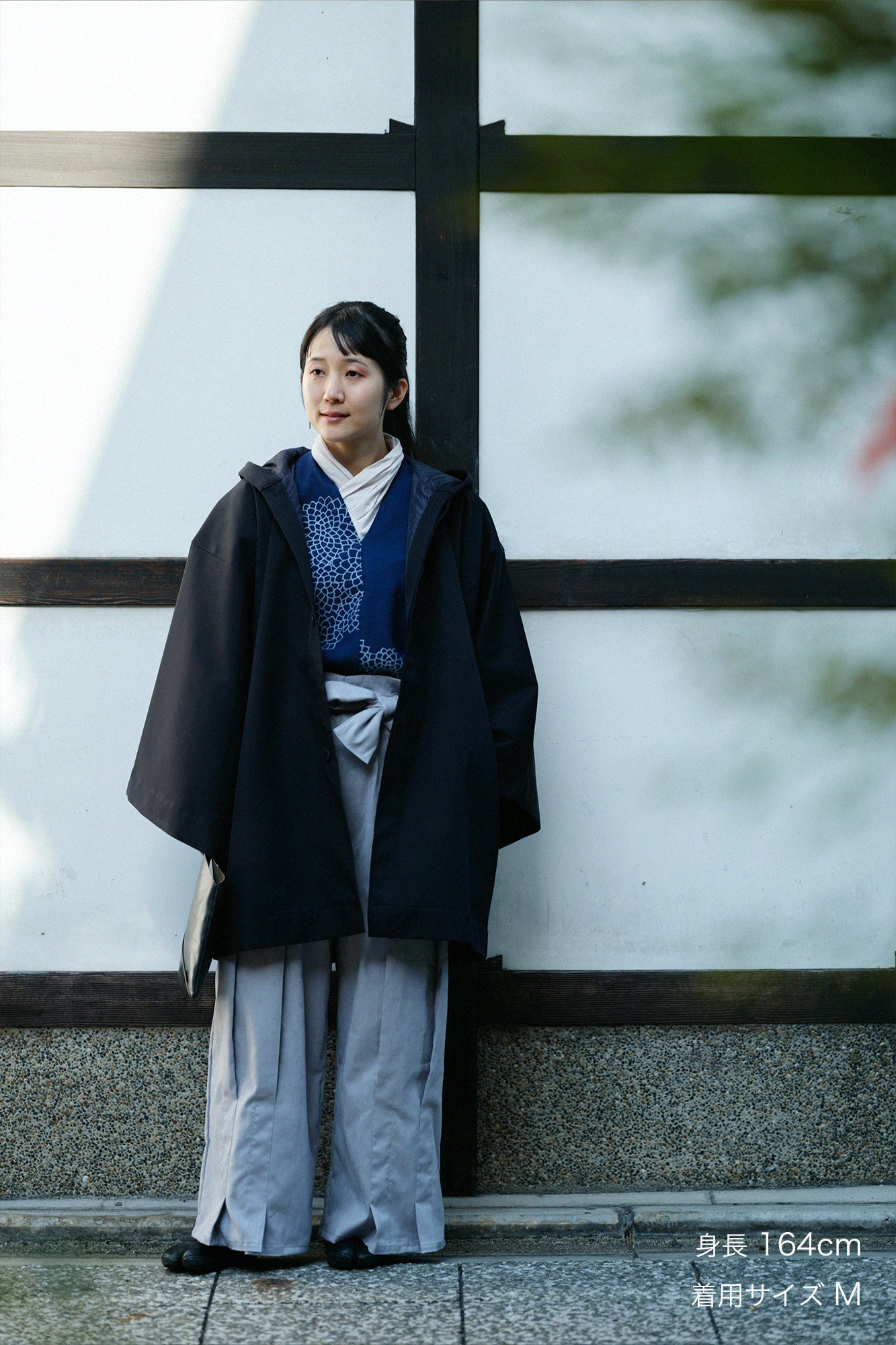 遮風（しゃふう） 舶来織（はくらいおり） 角袖頭巾外套（かくそでずきんがいとう） 袷（あわせ）／深紺（しんこん）